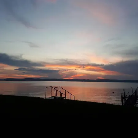 Lägenhet Traumlage Direkt Am Balatonszárszó