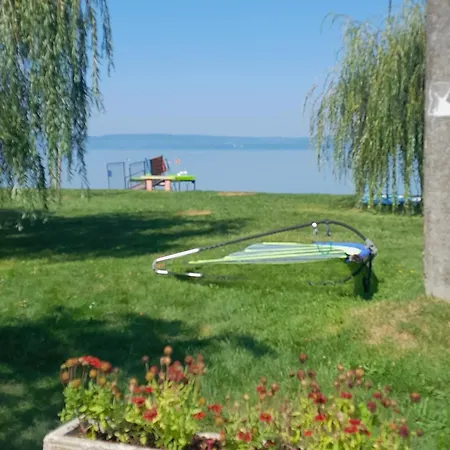 Lägenhet Traumlage Direkt Am Balatonszárszó