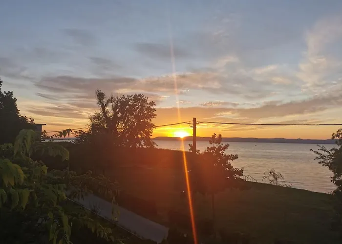 Traumlage Direkt Am Apartament Balatonszárszó